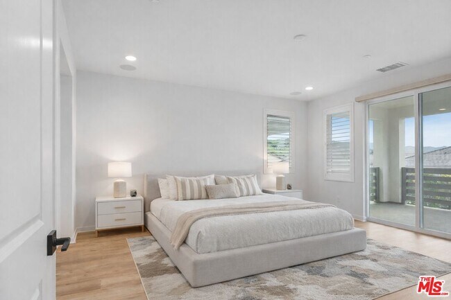 Foto del edificio - 18130 Radiance Ln