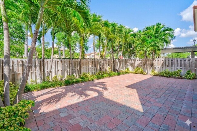 Foto del edificio - 10021 NW 87th Ter