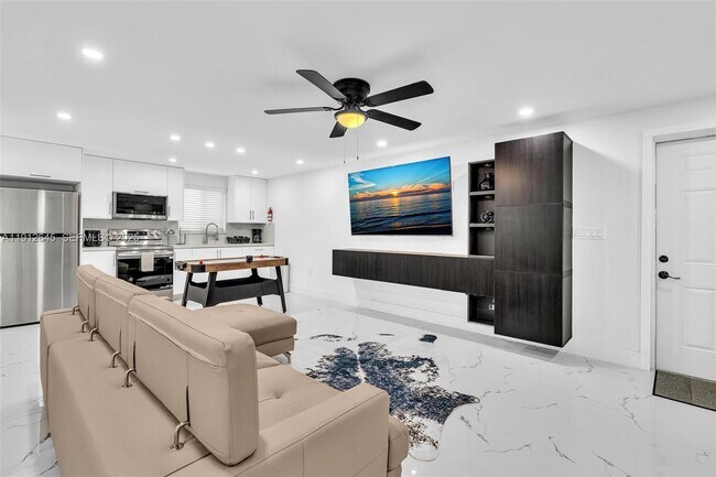 Foto del edificio - 923 NW 110th St