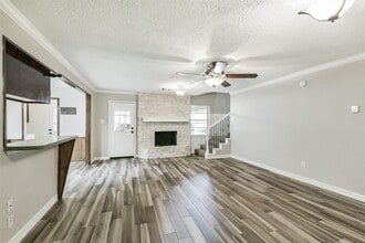 Building Photo - 28902 Twisted Oak Dr