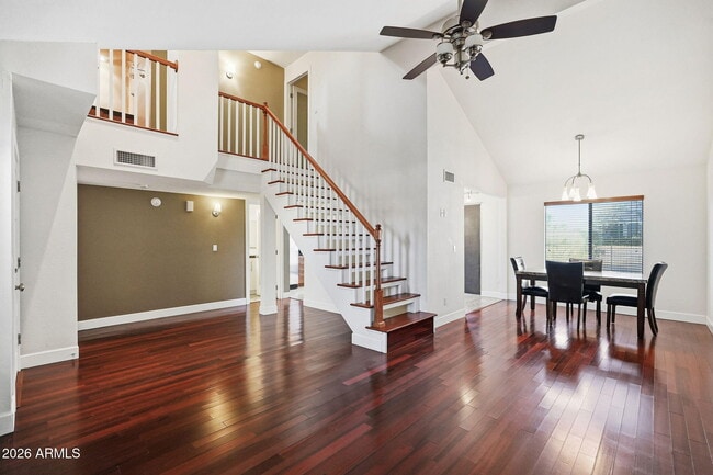 Foto del edificio - 1736 N Sierra Vista Dr