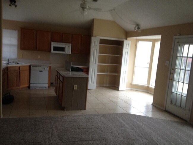 Foto del edificio - 1314 Meadow Creek Dr