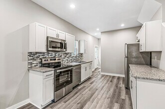 Building Photo - 3241 Boulevard Pl