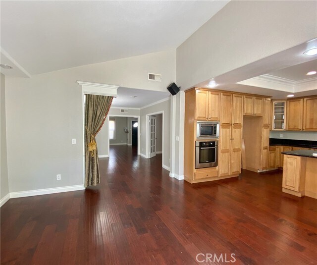 Building Photo - 23604 Prospect Valley Dr