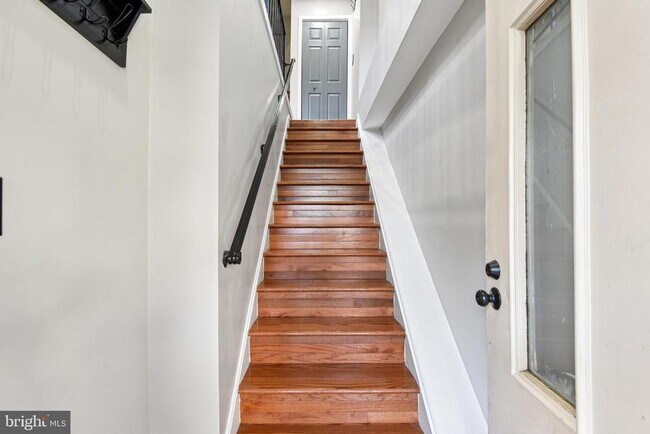Foto del edificio - 9717 Hellingly Pl