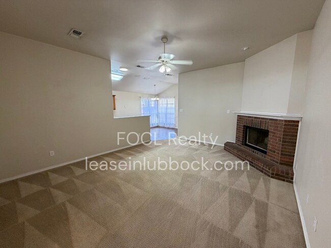 Foto del edificio - Bright and Welcoming 3/2/2