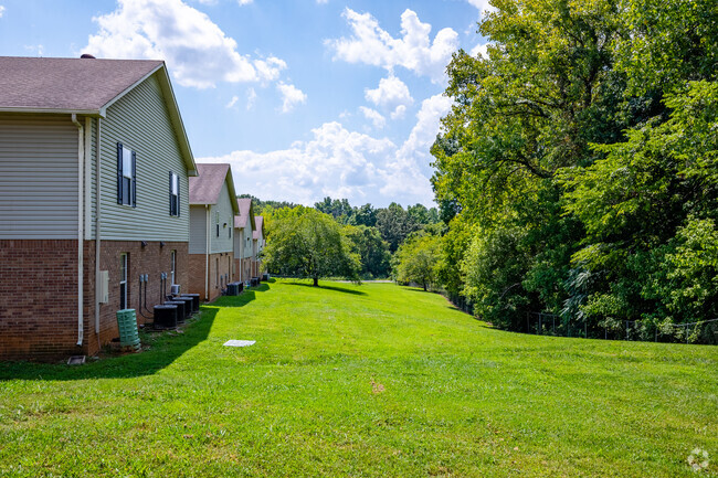 Espacio verde - Cobblestone Apartments