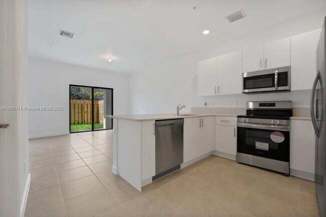 Foto del edificio - 250 SW 159th Ln