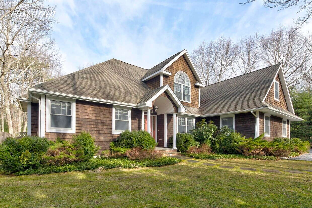 117 Montauk Blvd, East Hampton, NY 11937 House Rental in East Hampton