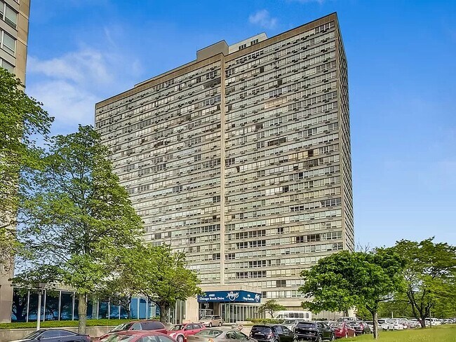Building Photo - 4800 S Chicago Beach Dr