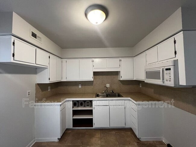 Foto del edificio - 1309 Hudson Ave