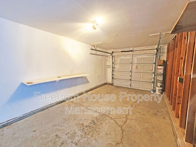 Foto del edificio - 1381 Ogallala St