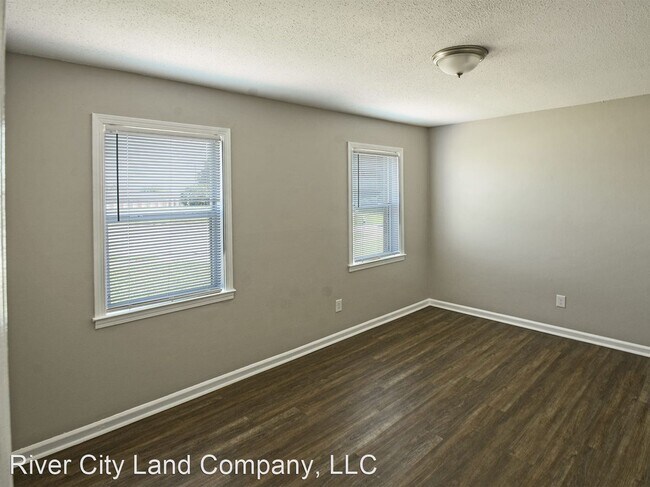 Building Photo - 3 br, 2.5 bath House - 1355 Royal Oaks Cove