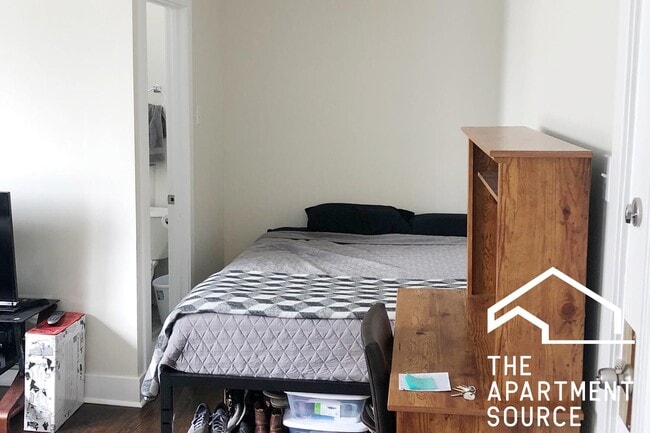 Foto del edificio - 2127 N Dayton St