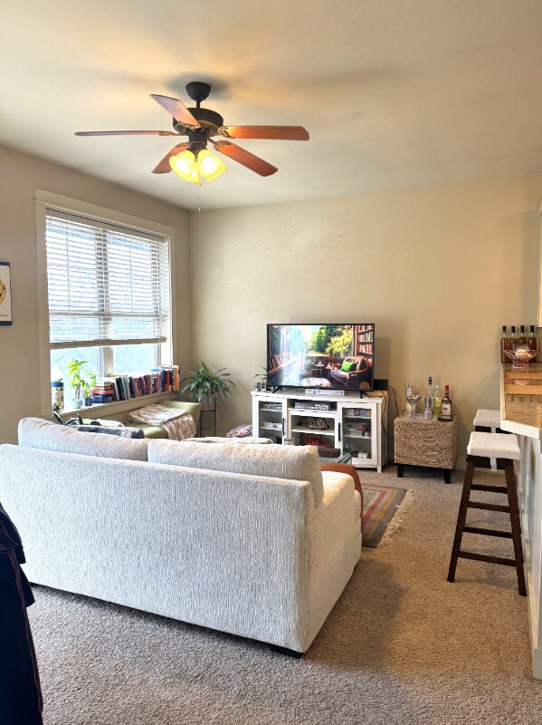 Foto del edificio - 255 Fletcher Ave