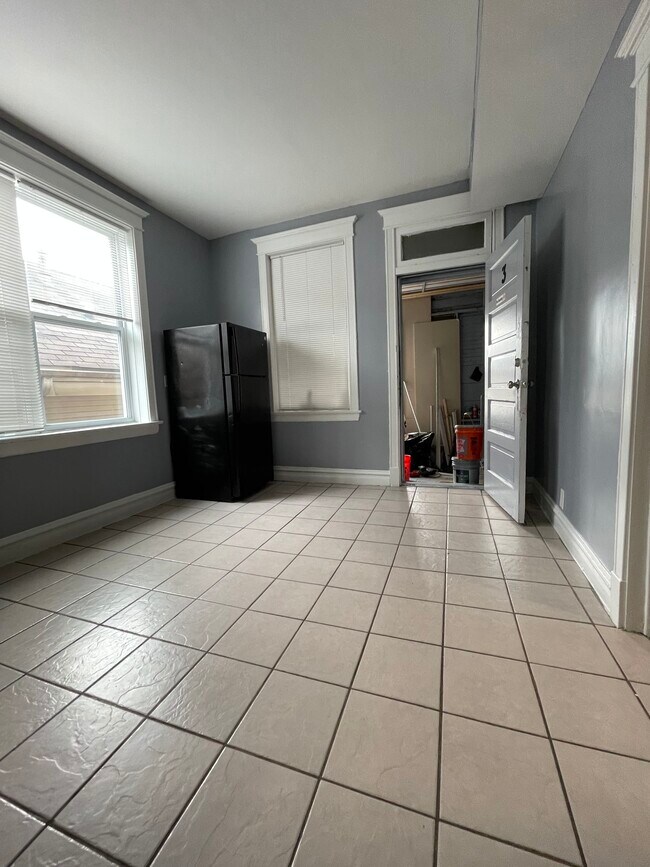 2532 S Albany Ave Unit 3, Chicago, IL 60623 Condo for Rent in Chicago