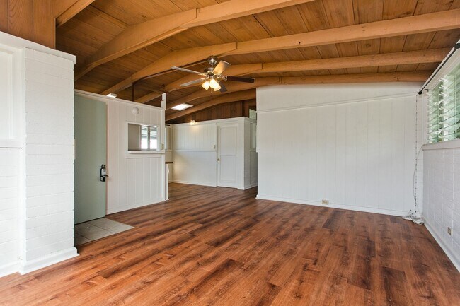 Foto del edificio - Kailua Pet Friendly - 3 bedroom, 1 bathroom