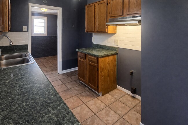 Foto del edificio - 1205 Bradbury Cove