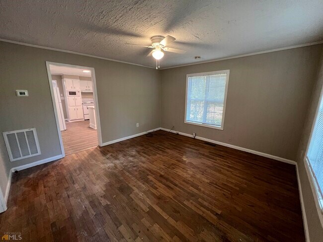 Foto del edificio - 3515 Bolding Rd