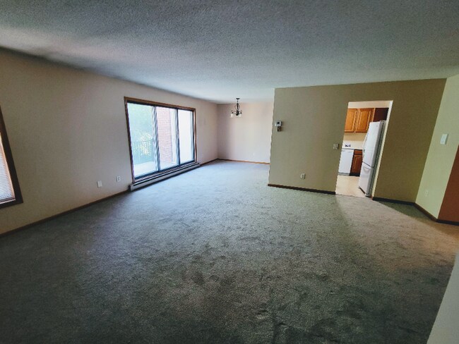 Foto del edificio - 737 Larpenteur Ave E