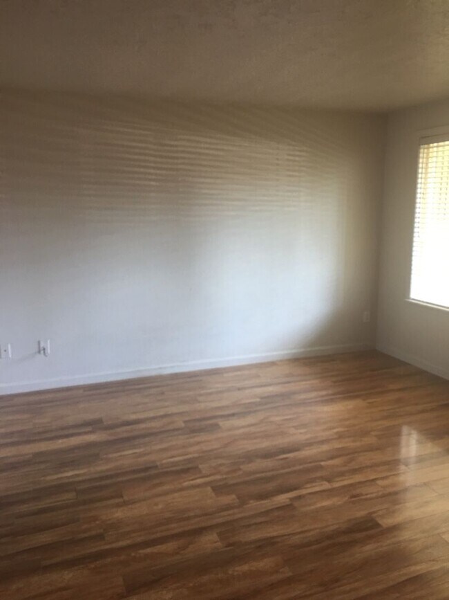 Foto del edificio - Clean One Bedroom