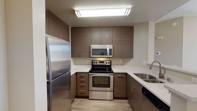 Interior Photo - Almaden Lake Village