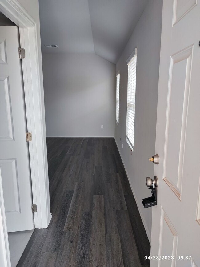 Foto del edificio - 2913 Caretta Ct