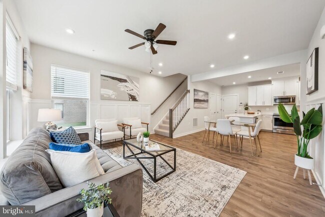 Foto del edificio - 44603 Wolfhound Sq