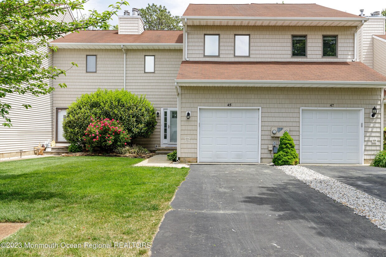 45 S Sailors Quay Dr Unit 803, Brick Township, NJ 08723 Condo for