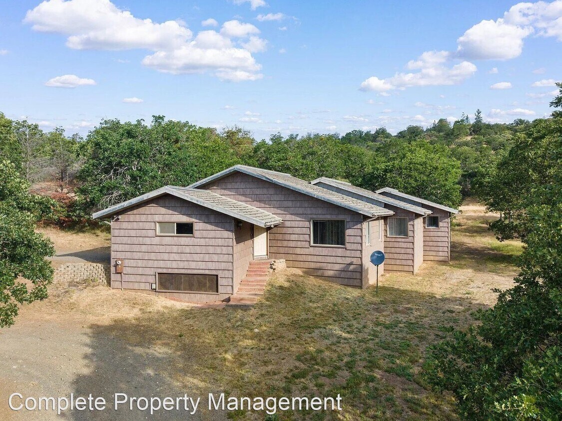 Primary Photo - 3 br, 2 bath House - 10254 Sterling Creek Rd.