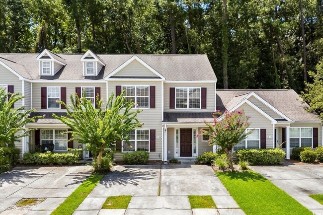 Building Photo - 1096 Harvester Cir