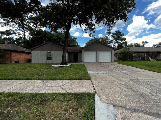 Foto del edificio - 6223 Brookgate Dr