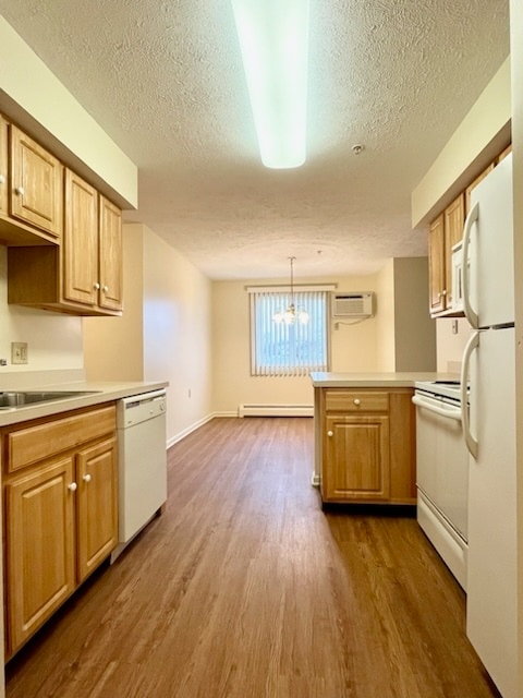 Building Photo - New Country Village Apartments