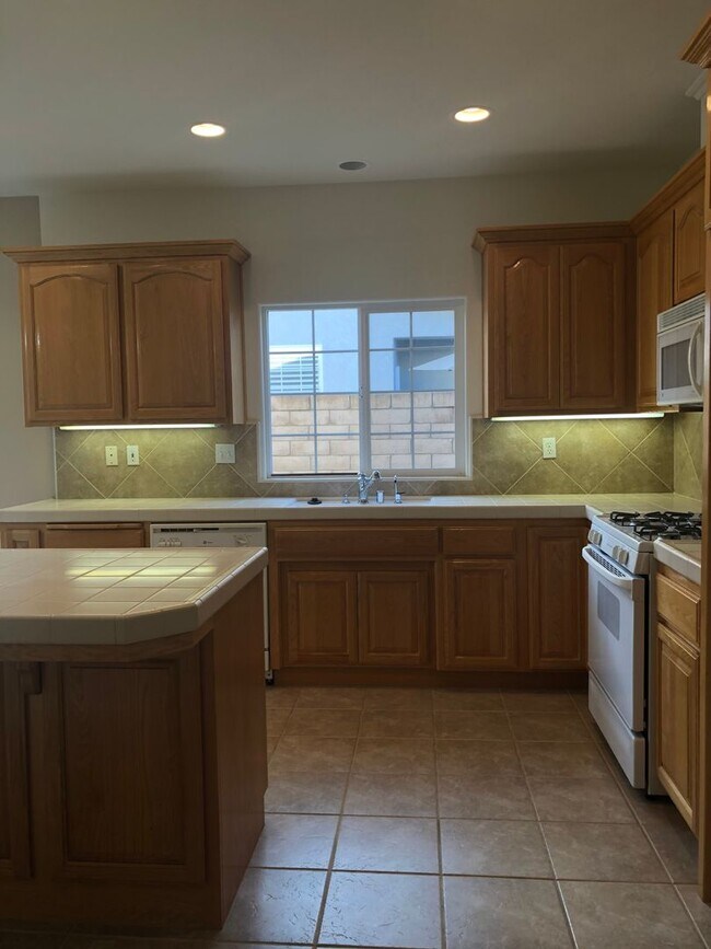 Foto del edificio - 512 San Diego St