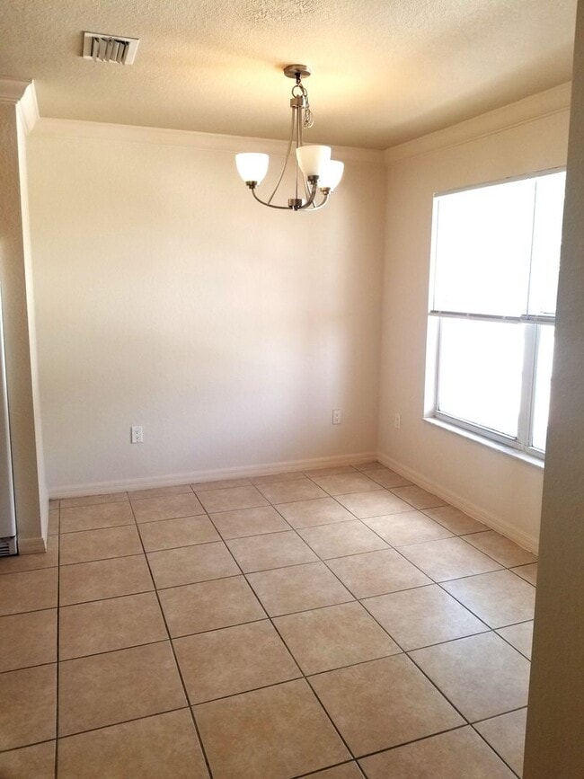 Interior Photo - Santa Barbara Villas - Move in Special
