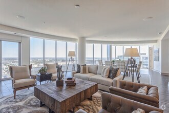 Interior Photo - LVL 29