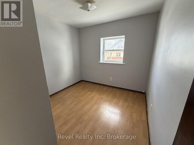 Photo du bâtiment - 571 Ontario St