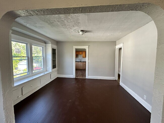 Foto del edificio - 13313 Ferris Ave