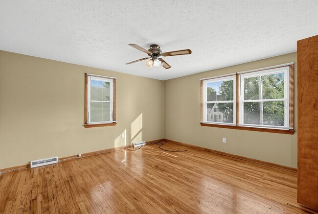 Foto del edificio - 3190 Ashwood Rd