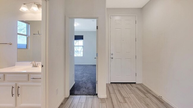 Building Photo - 14142 S 177th Dr