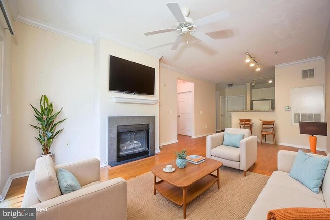 Building Photo - 2765 Centerboro Dr
