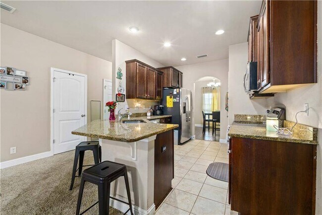Foto del edificio - 3441 Summer Woods Dr