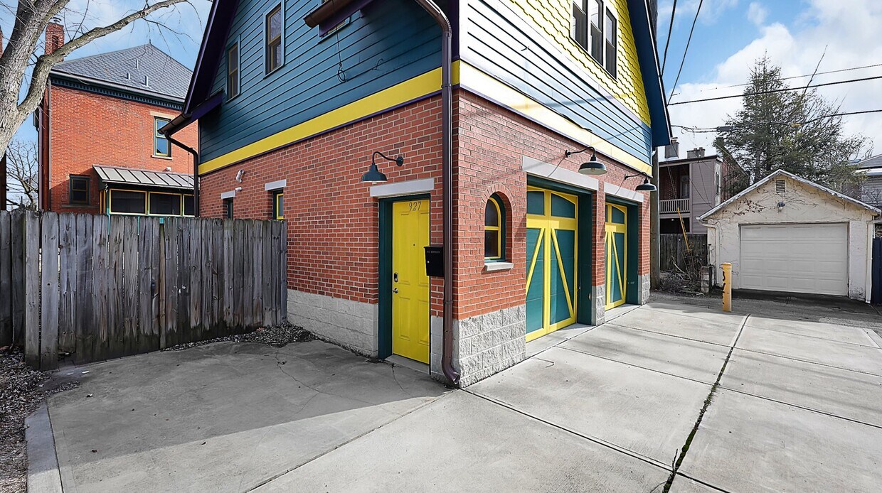 Foto principal - 927 Dennison Ave