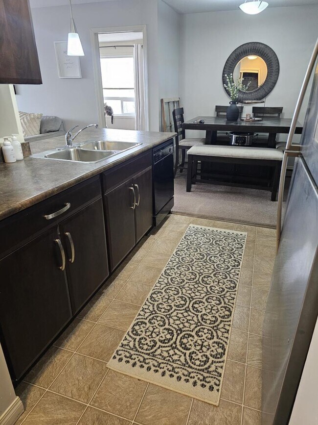 Photo du bâtiment - 2 bedroom in Grande Prairie AB T8X-0A1