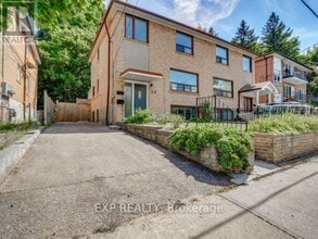 Building Photo - 28 Edinborough Ct