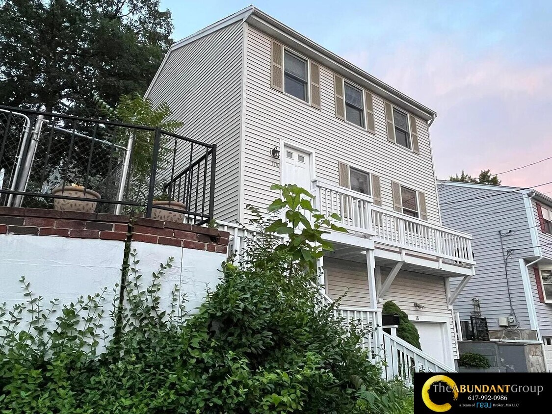 Foto principal - 118 Montclair Ave