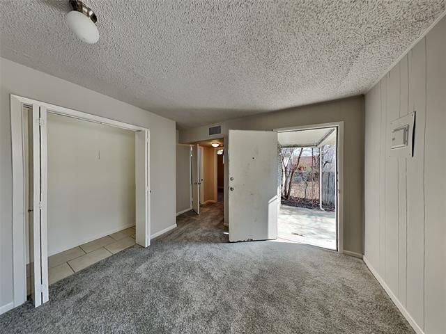 Building Photo - 1252 E Mulkey St
