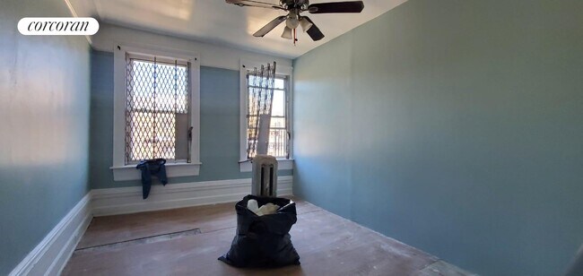 Building Photo - 2409 Grand Ave