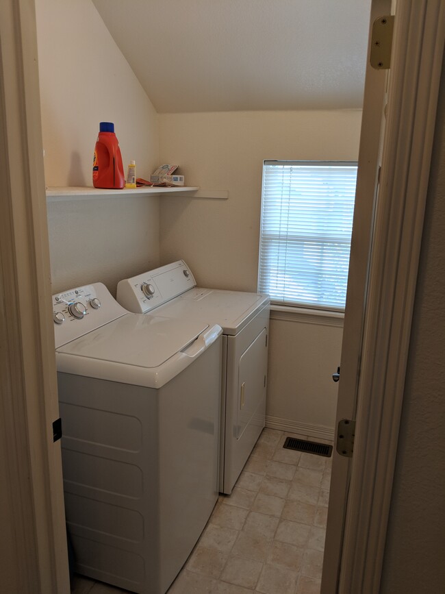 laundry room - 4545 S. Monaco St. Unit 127