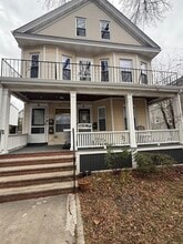 Building Photo - 30-32-32 Melrose St